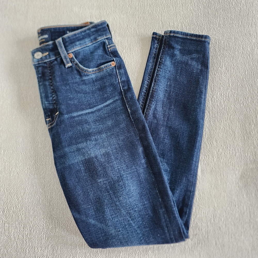 Lucky Brand Blue Ankle Cropped Jeans